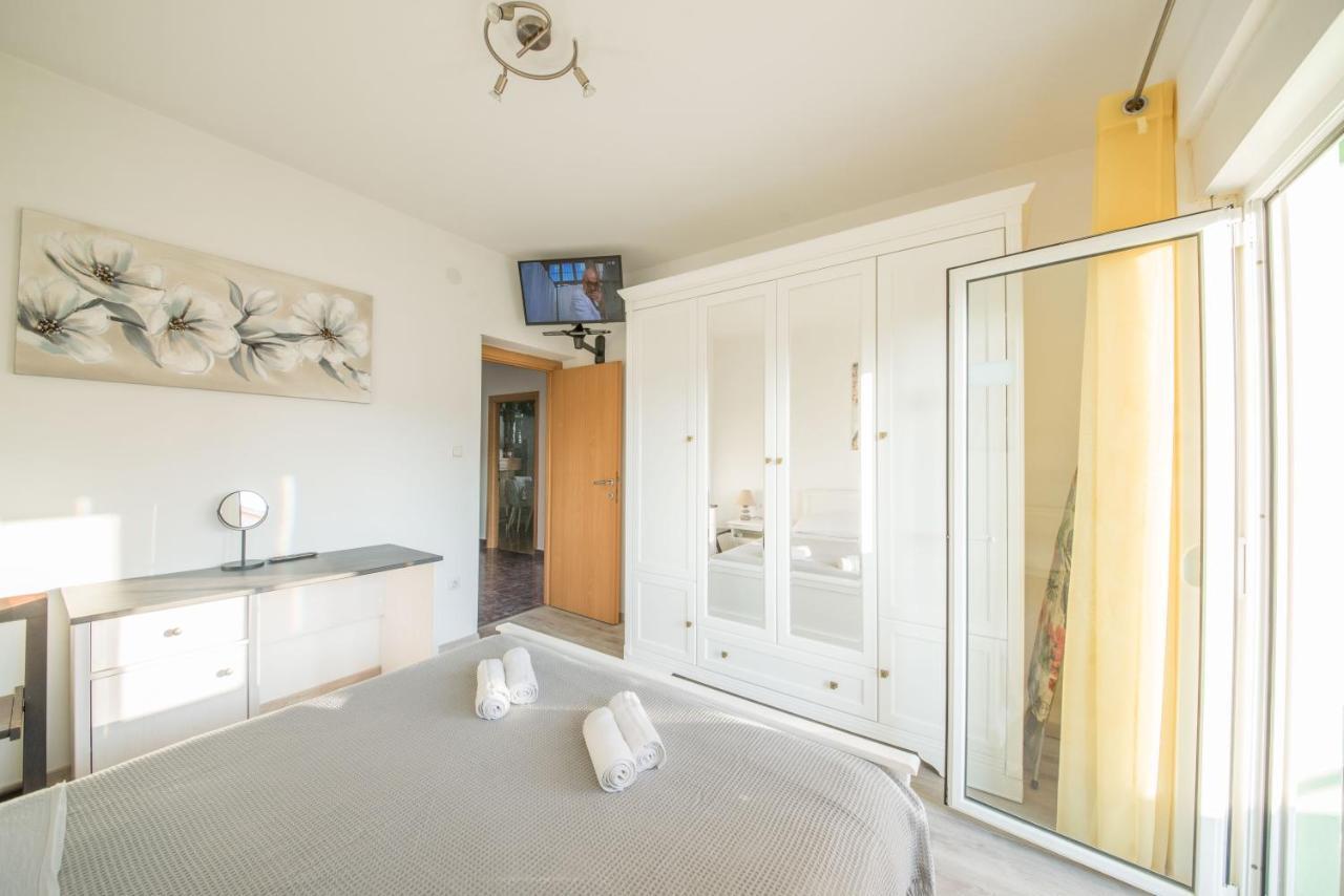 Apartment Prominac Zadar Buitenkant foto