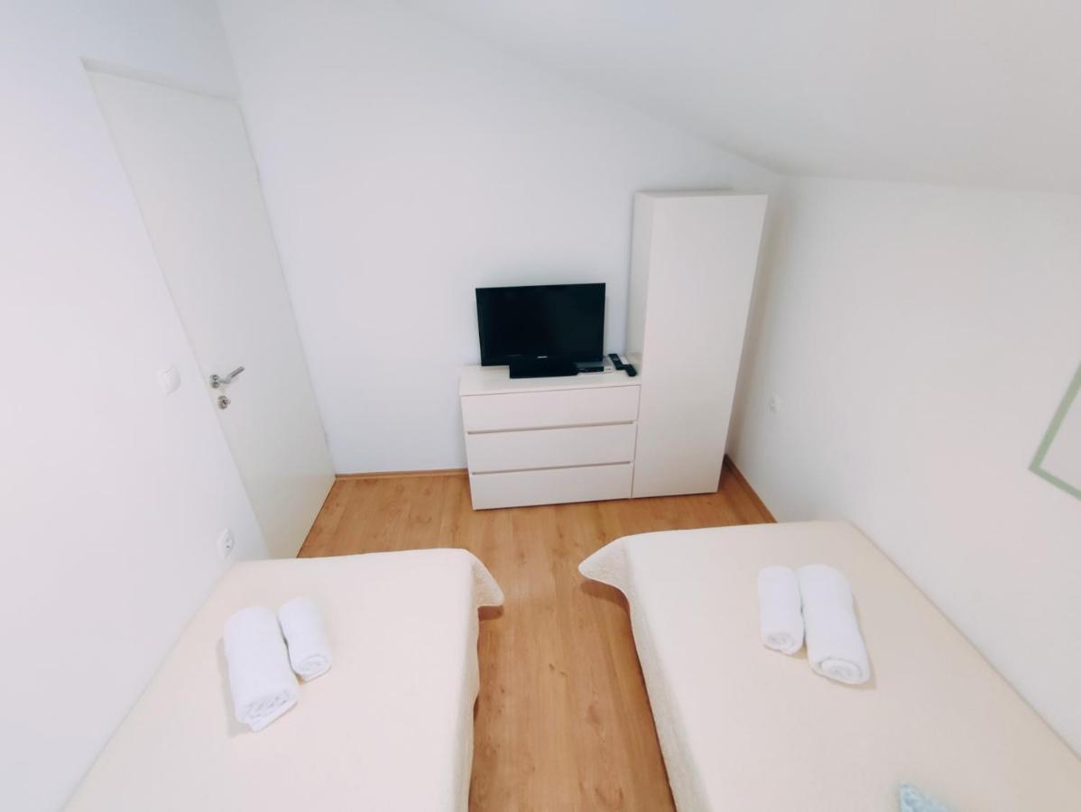 Apartment Prominac Zadar Buitenkant foto